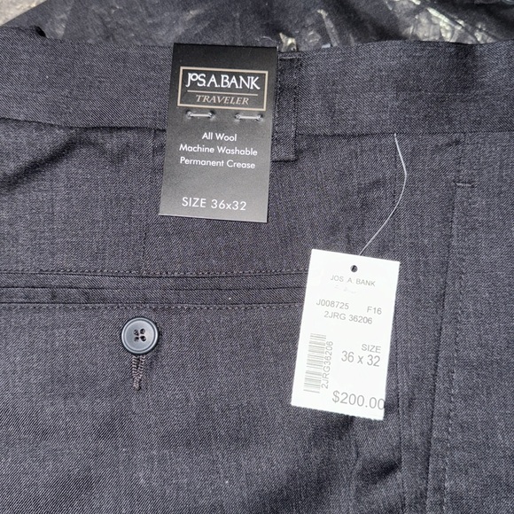 Jos. A. Bank traveler slacks 36x32 - Picture 2 of 4